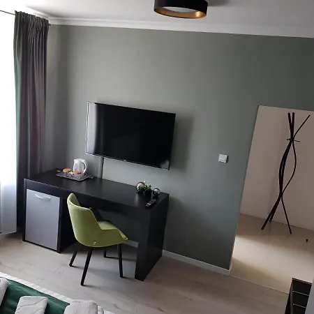 アパートホテル Resita Residence 3*