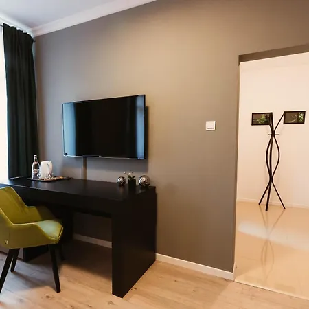 アパートホテル Resita Residence 3*